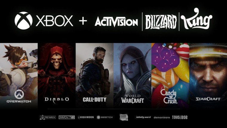 A graphic showing Microsoft acquiring Activision Blizzard