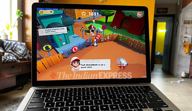 Playing a game on the M2 MacBook Air