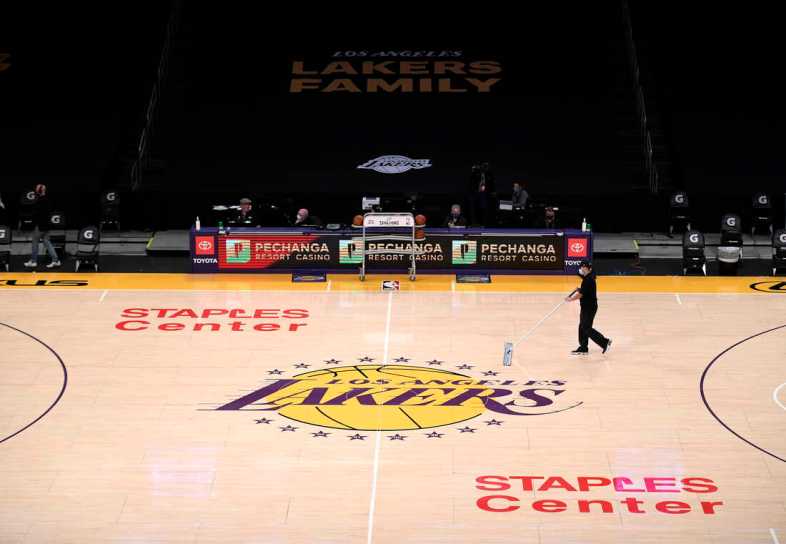 The Los Angeles Lakers received PPP funding, but returned the money after being criticized for applying to the program.