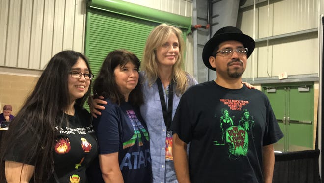 Helen Slater poses with fans at the second annual Corpus Christi Comic Con in June 2018.