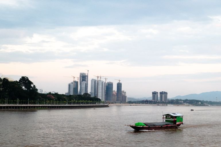 2.New high rises are rapidly being built in the GTSEZ.