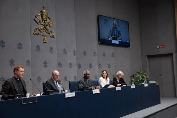 Panelists discuss “Risks and Opportunities of AI for Children: A Common Commitment for Safeguarding Children” at a press conference on March 20, 2025, at the Vatican. Credit: Daniel Ibañez/CNA