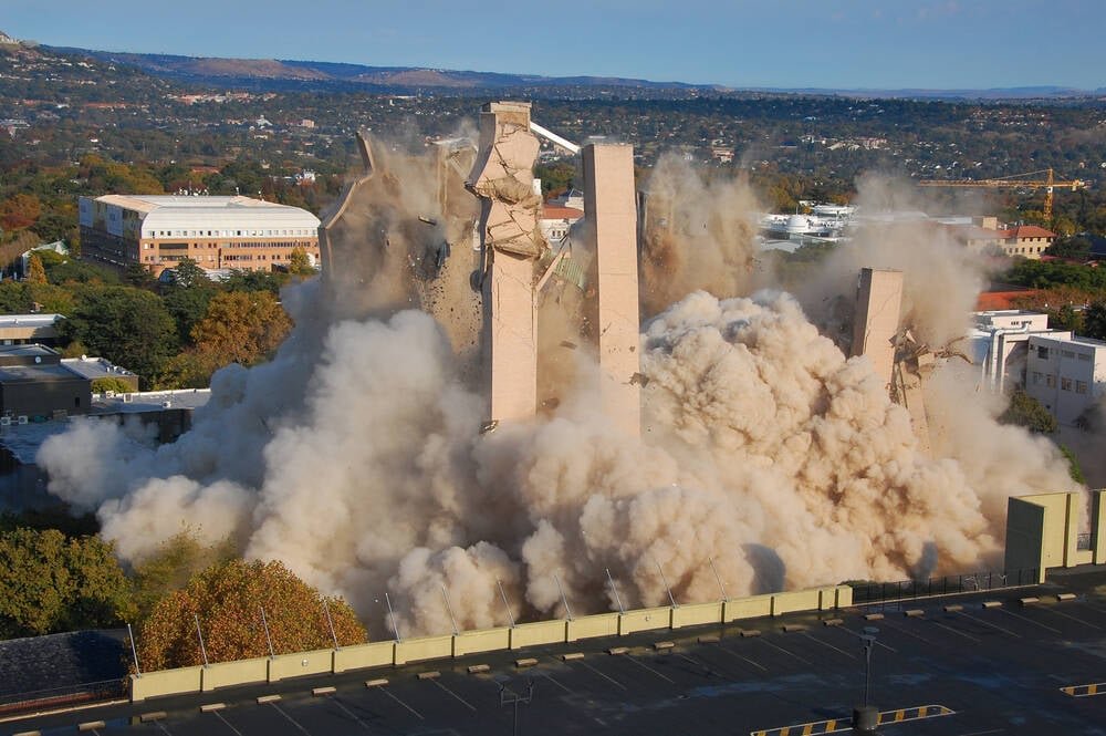 shutterstock_building_collapse_implode.jpg
