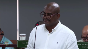 Government Pitches Proposal to Unions, Citing Economic Progress