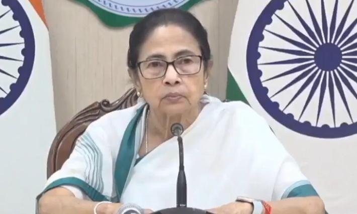 1934578-mamata.jpg