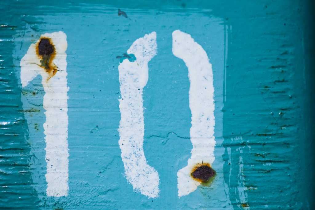 4021827-0-01083400-1752503057-grunge-number-10-on-teal-wall_top-ten-100750842-orig.jpg