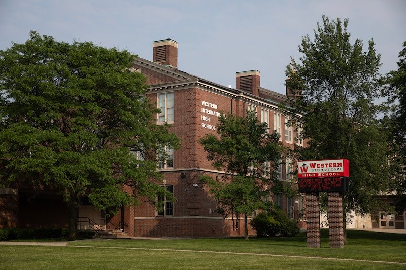 The outside of a large high school building.