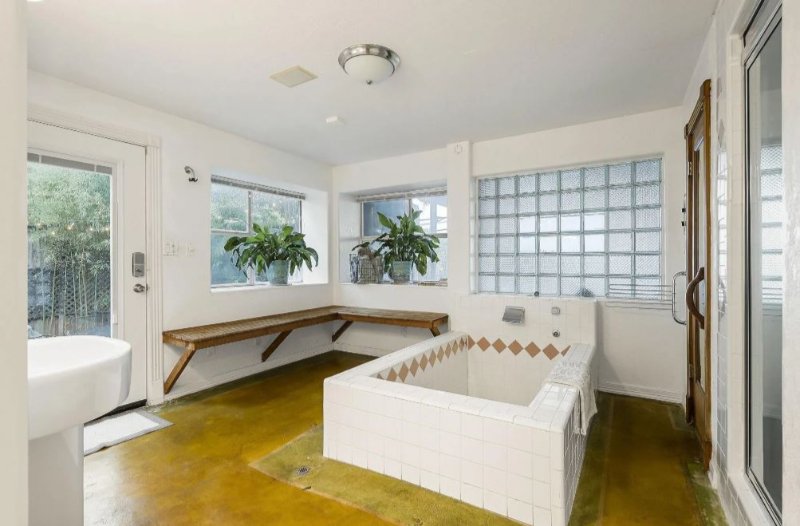 House hacking, Austin, historic